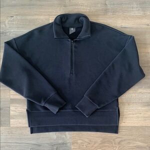 CALIA || Ribbed Black Quarter-Zip Sweatshirt